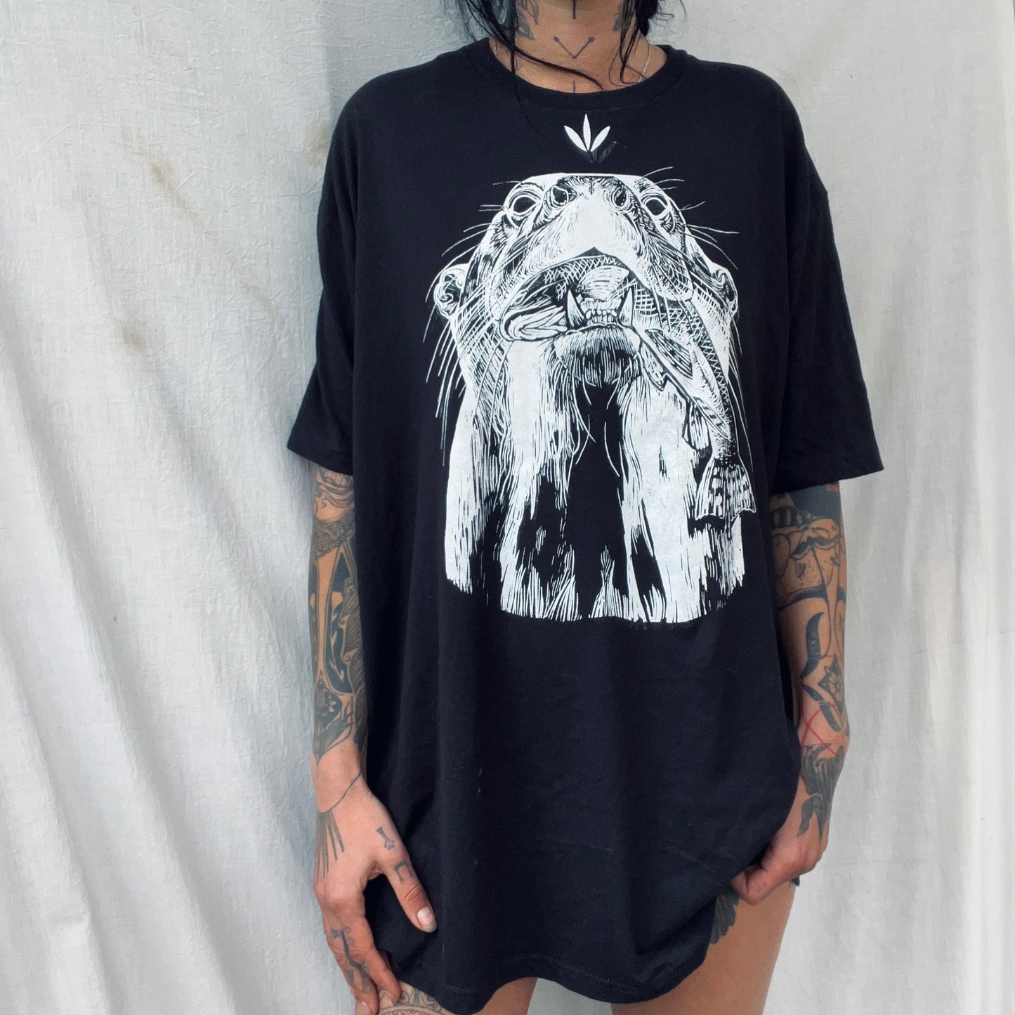 otter tee